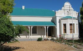 Ladismith Manor